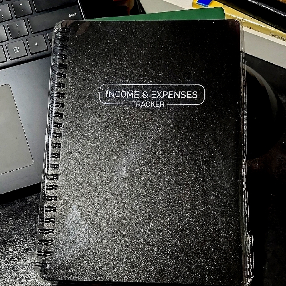 Black Financial Planner Notebook
